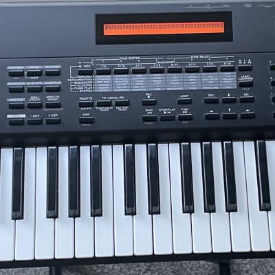 Roland XP-50 61-Key 64-Voice Music Workstation Keyboard image 3