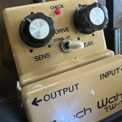 Boss TW-1 Touch Wah Pedal | Reverb