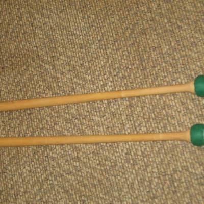 ONE pair new old stock Regal Tip 605SG (Goodman #5) Ultra Staccato Saul Goodman Timpani Mallet, small ball covered w/ two layers of tightly wound green felt, maple shaft -- Ideal for recording. Clean rhythmical articulation, especially on low tones image 6