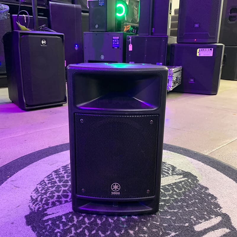 Yamaha Stagepas 300 Portable Passive Speaker Reverb