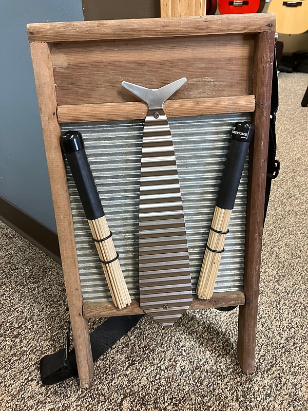 The Small Lil' Rusted Washboard