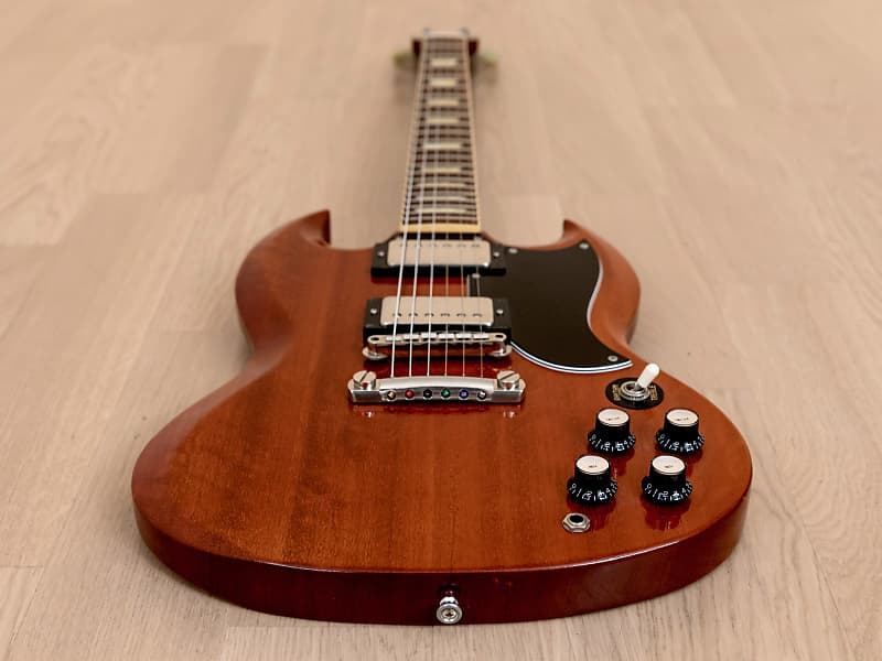 Bacchus Classic Series SG Model BSG-STD, Cherry Nitro Lacquer 100