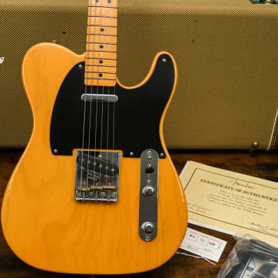 Fender American Vintage '52 Telecaster Butterscotch Blonde 2000s