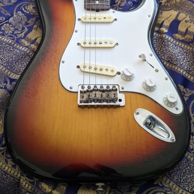 ★★★1989 Fender Japan order built Stratocaster with US Pickups, E-Serial image 12