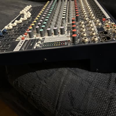 Soundcraft EFX12 12-Channel Mixer w/ Effects | Reverb UK