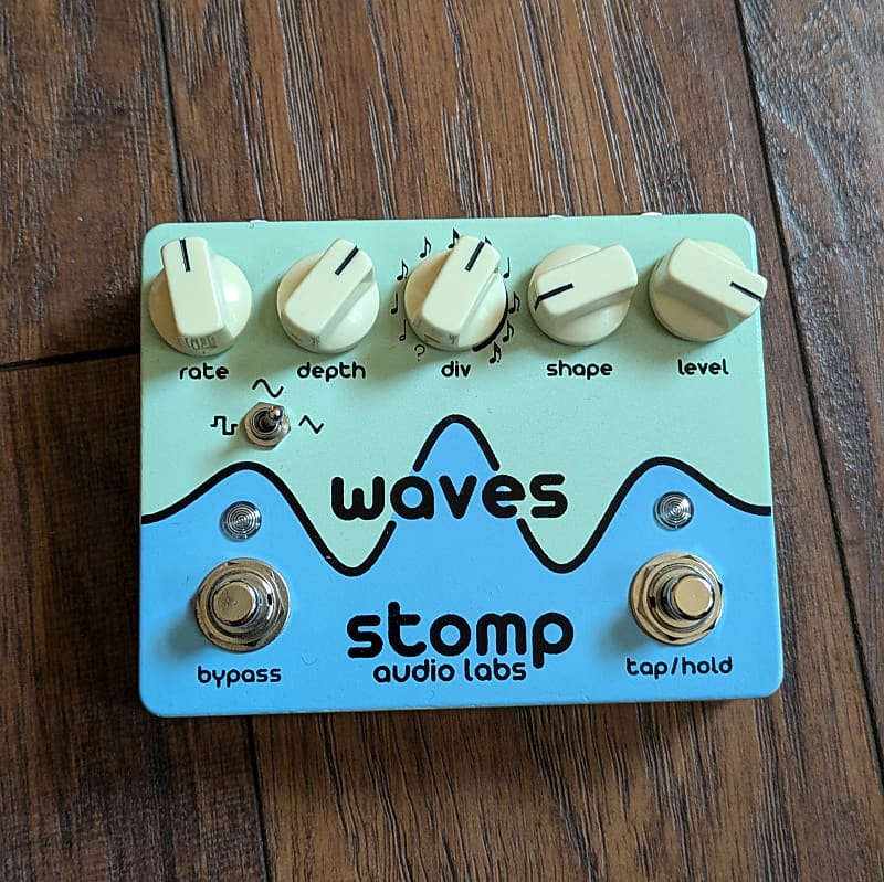 stomp audio labs trèmolo Stomp Audio Labs' Waves tremolo - A Brazilian wave for your