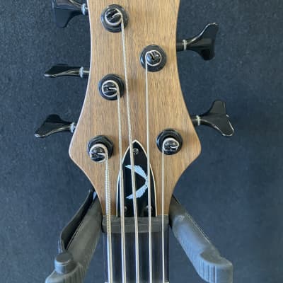 Dean Edge Select  5 String  Bass Walnut Satin  Natural  New! image 6