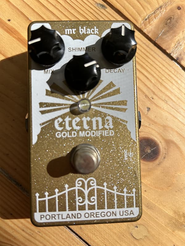 Mr. Black Eterna Gold