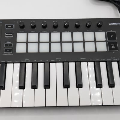 Novation Launchkey Mini Keyboard Controller 2019 - Present - Black