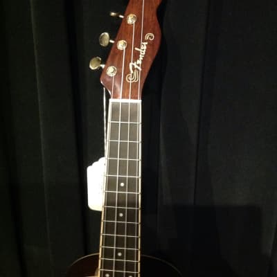 Fender Grace Vanderwaal Signature Ukulele Natural gloss image 3