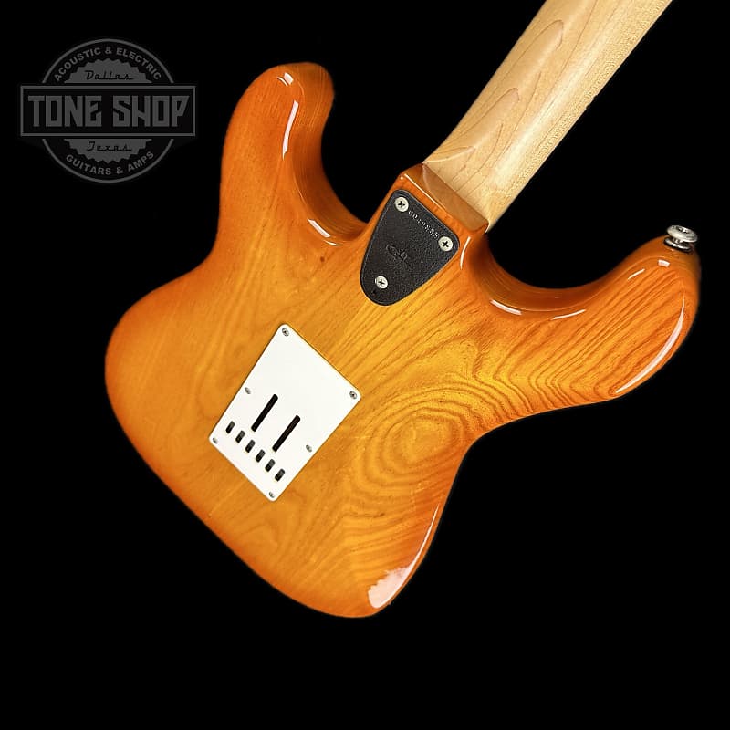Used 1990s G&L Legacy Special Amber w/case TSU16514 | Reverb