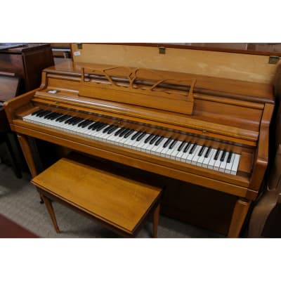 Wurlitzer Console Piano | Satin Oak | SN: 689957 image 1