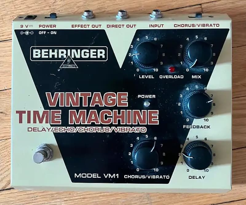 Behringer VM1 Vintage Time Machine Delay / Vibrato 2010s - Cream White /  Black