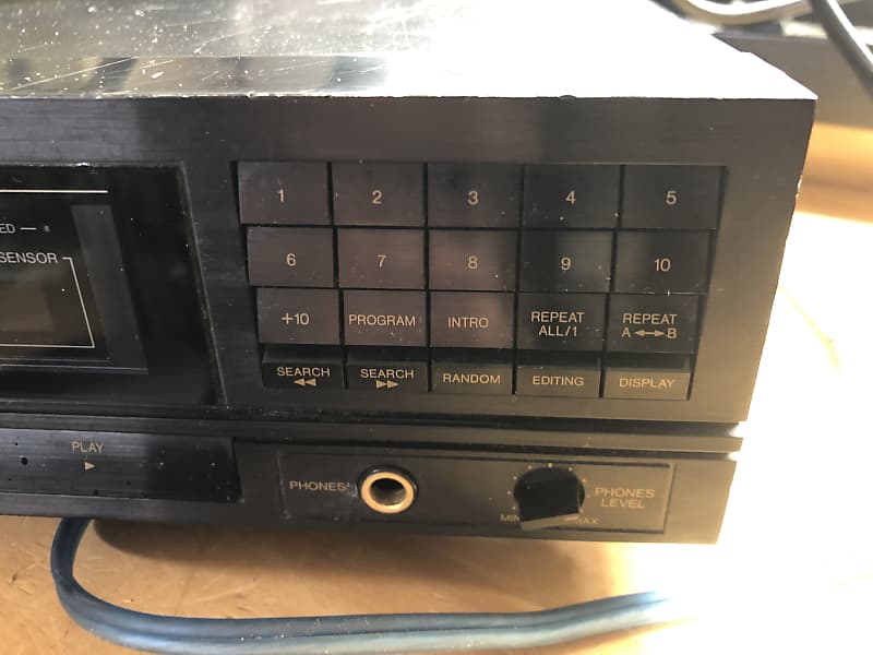 Vintage JVC XL-Z444 Audio CD player. Burr Brown DAC