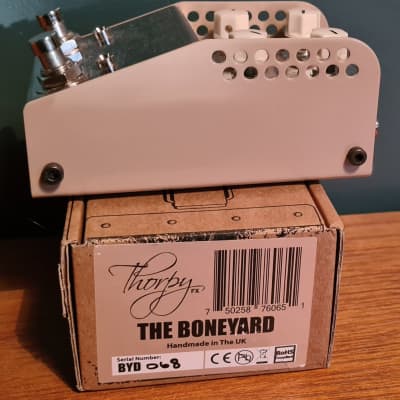 Thorpy fashion FX Boneyard Tonebender (Effektgerät für E-Gitarre)