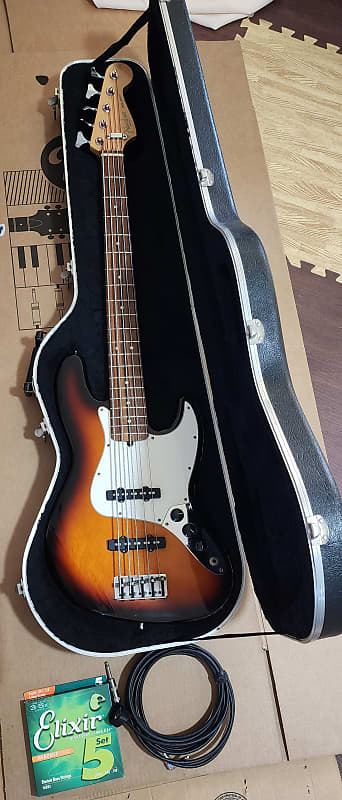 Fender Jazz Bass V American Standard Sunburst, 2016 | www