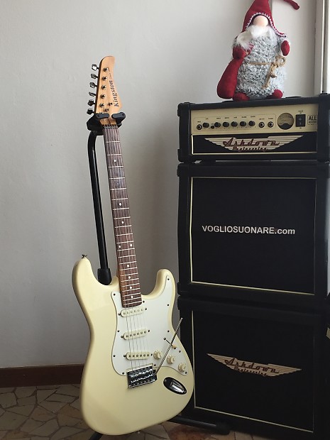 Kingston stratocaster hotsell