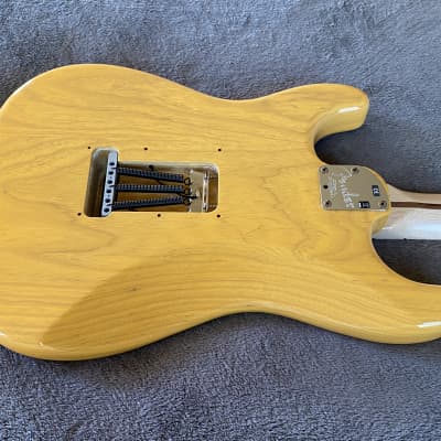 2008 Fender American Deluxe Ash Stratocaster Maple Fretboard - Butterscotch Blonde - Free Pro Setup image 8
