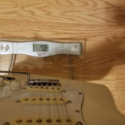 Squier  Stratocaster 70s Reissue SQ Series  1983-84 Olympic White V-Mod pickups image 15