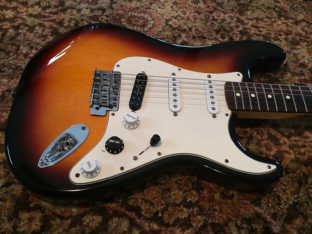 Fender Standard Strat Stratocaster with Seymour Duncan JB JR