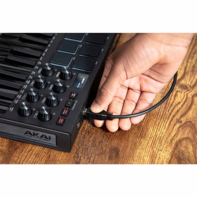 Akai MPK Mini MK3 25-Key USB Keyboard & Pad Controller Black, Software & Earbuds image 10
