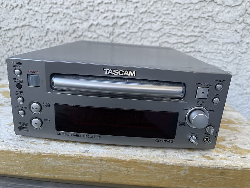 Vintage Tascam  CD-RW4U CD Rewritable Recorder For Parts Or Repair  2001  			