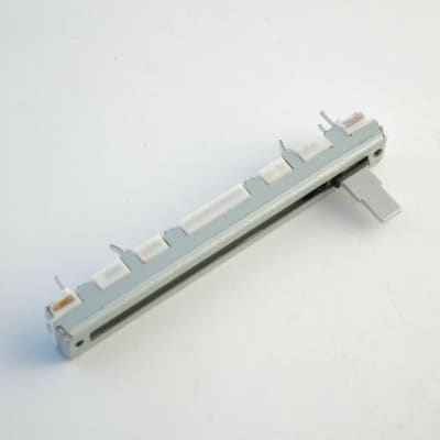 Yamaha - S90 ES - Slide potentiometer - For Master Volume