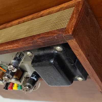 Immagine Fully Restored Zenith Single Ended 6AQ5 Power Amp With Custom Reclaimed Mesquite Wood Case And Metal Grill! - 4