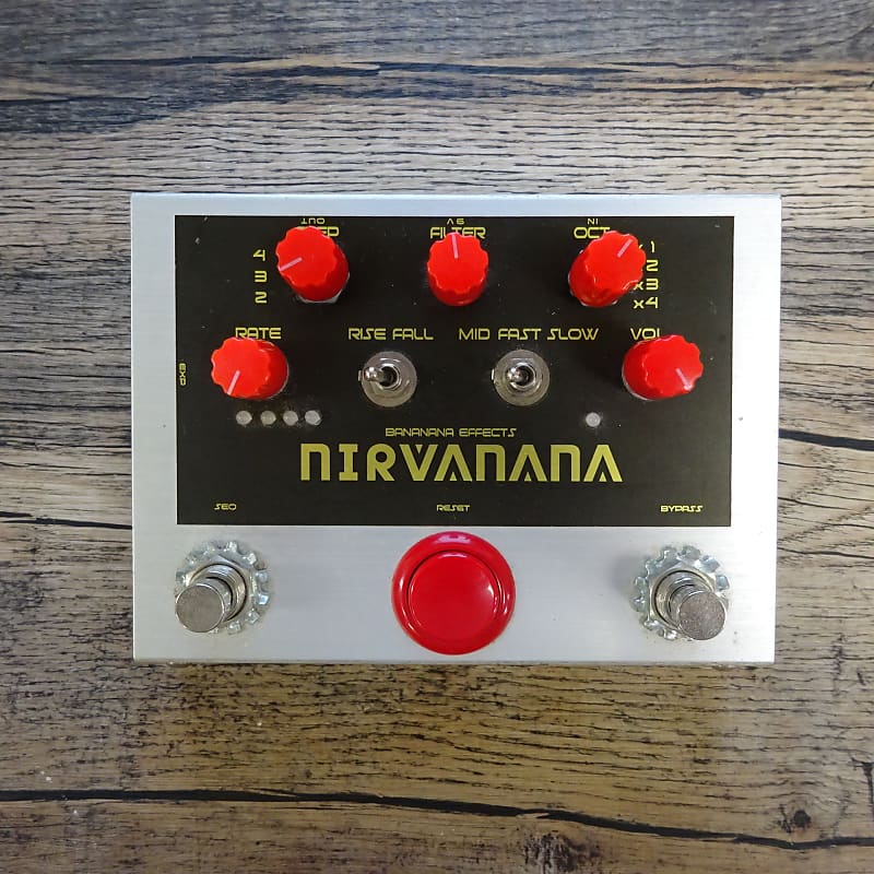 Bananana Effects Nirvanana w/ Original Box Guitar Bass Synth 2017 - 2018  Made In Japan MIJ Rare