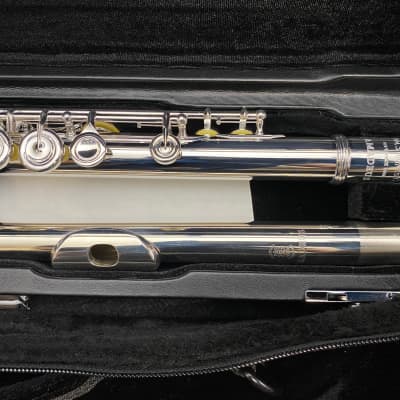 Haynes AF680-BO Intermediate Open-Hole Flute with Offset G and B Foot image 3