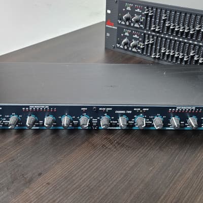 dbx 166XL Stereo Compressor / Limiter / Gate