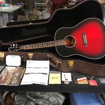Gibson Slash J45 Vermillion Burst, w/OHSC, Locking Tuners, as new.  https://www.gibson.com/en-US/Acoustic-Guitar/ACC59V470/Vermillion-Burst for sale
