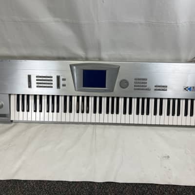 Korg Trinity V3 Pro 76-Key 32-Voice Polyphonic Workstation 1998 - Silver