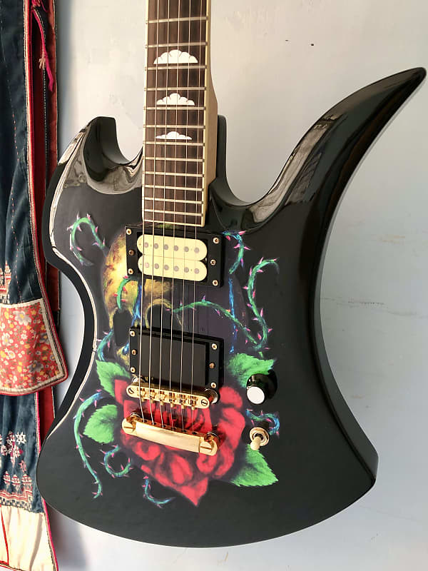🌹薔薇骷髏🌹 SKULL ROSE Hide guitar 玫瑰Qposket hide Model 🌹薔薇骷髏🌹 SKULL ROSE Hide guitar 玫瑰Qposket hide Model