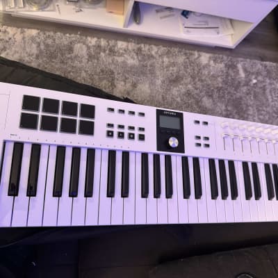 Arturia KeyLab Essential 49 mk3 MIDI Keyboard Controller