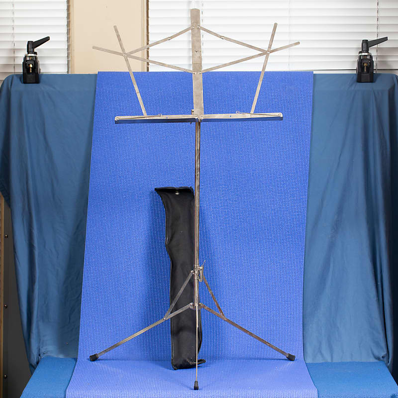 Belmonte folding portable music stand + case Reverb
