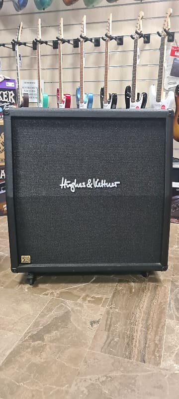 Hughes&Kettner VC412 store A30 Gitarren-Box