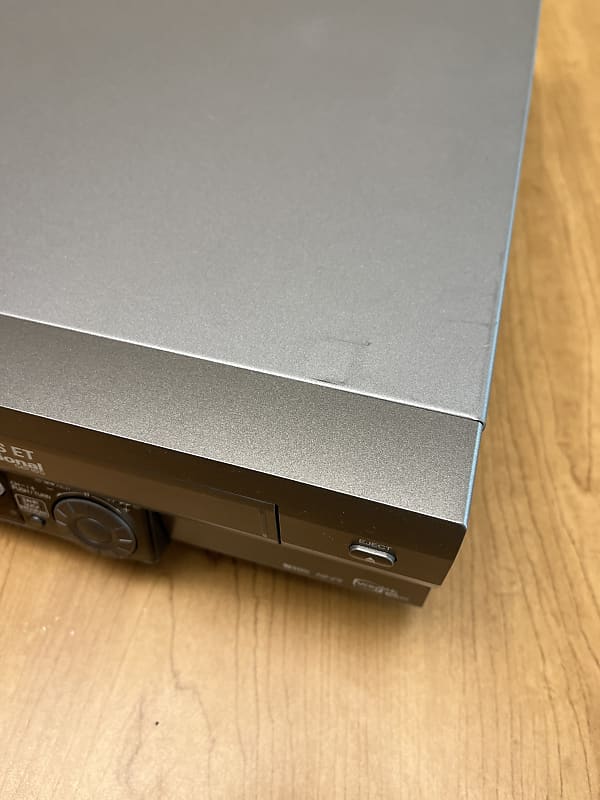 JVC SR-VS30 Video Cassette Recorder Mini-DV S-VHS Tested and JVC SR-VS30 Video Cassette Recorder Mini-DV S-VHS Tested and