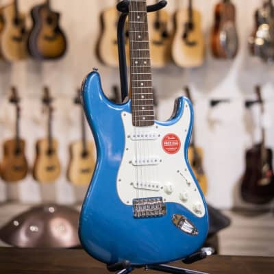 Squier Classic Vibe 60s Stratocaster - Lake Placid Blue image 2