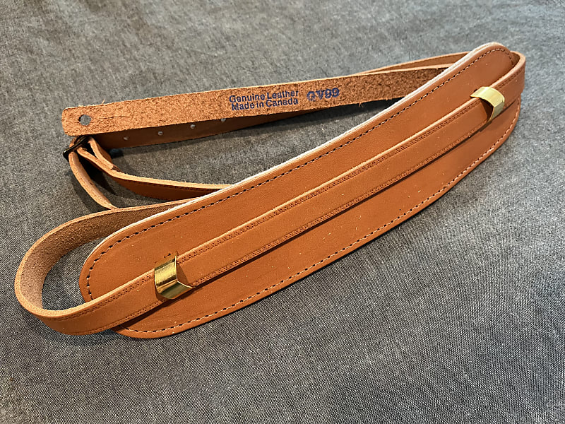 Gibson GV99 Historic Reissue Leather Guitar Strap from a Les Paul