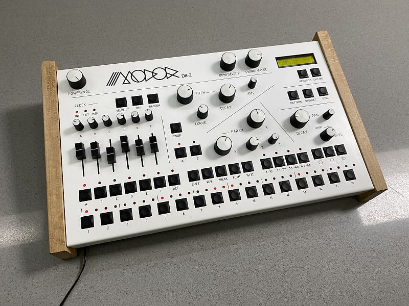 Modor Modor DR2 Digital Drum Machine 2021 White Reverb