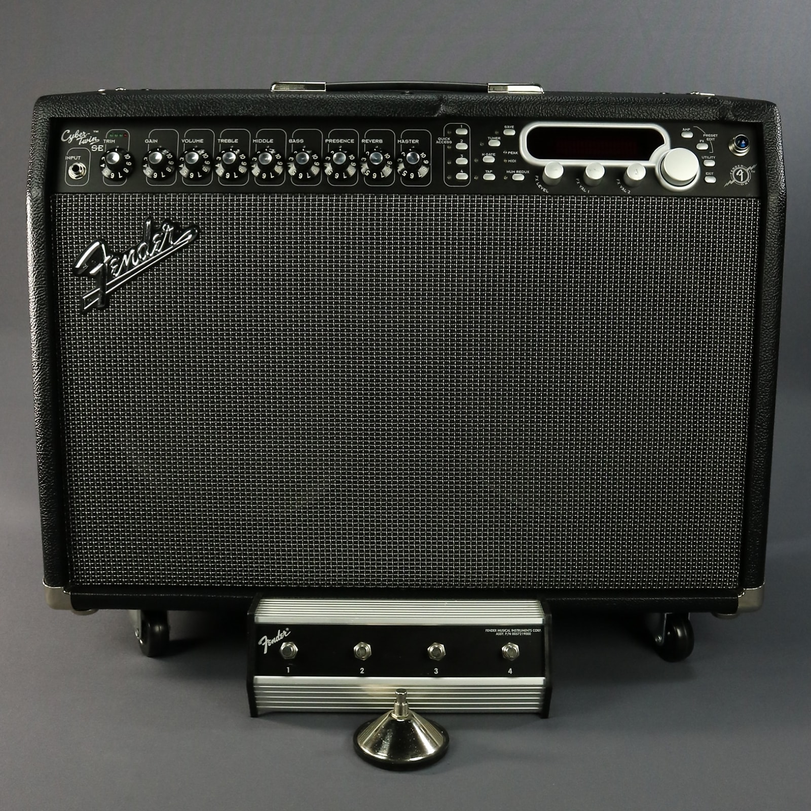 Fender cyber store twin amp