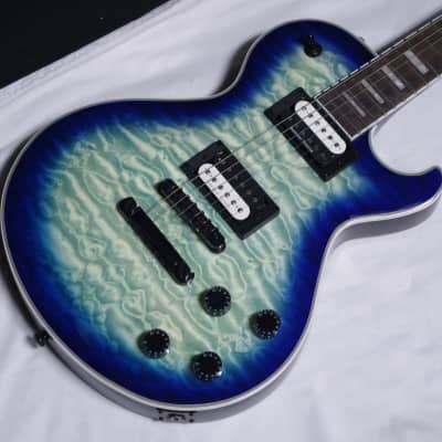 Dean Thoroughbred Select Quilt Top electric guitar Ocean Burst - Trans Blue w/ Case image 4