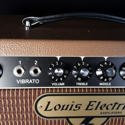 USED Louis Electric Vibrotone Evertone Reverb Amp Guitar Amplifier image 4