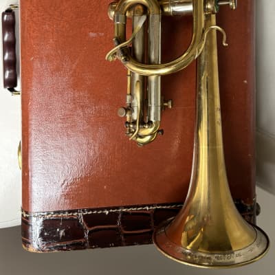 Pre-Owned Triebert Moderne Flugelhorn in Lacquer (Couesnon Stencil)  Fantastic Player! | Reverb Canada