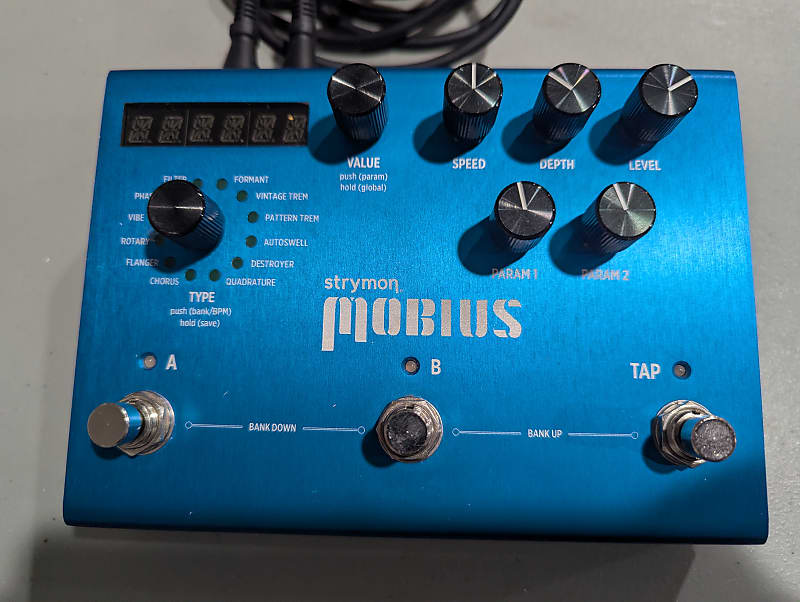 Strymon Mobius