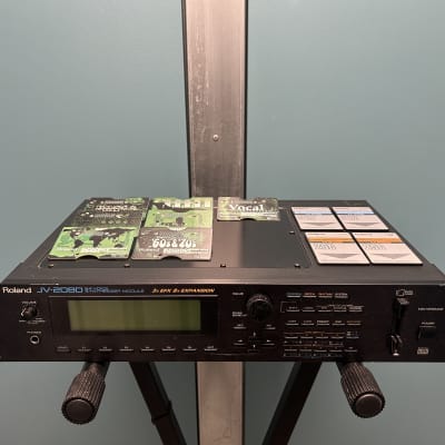 Roland JV-2080 with cards