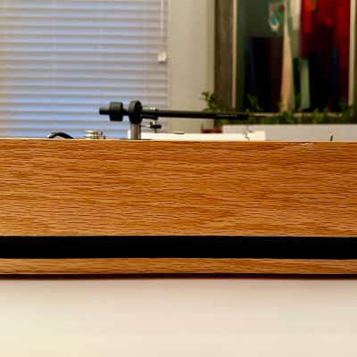 Merrill Heirloom Turntable with Alphason Delta Tonearm - Wood image 6