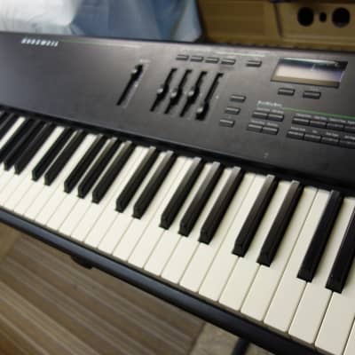 Kurzweil PC88mx 88-Key 64-Voice Performance Controller and Synthesizer 1990s - Black