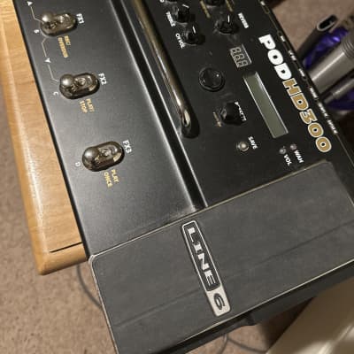 Line 6 POD HD300 Multi-Effect and Amp Modeler | Reverb